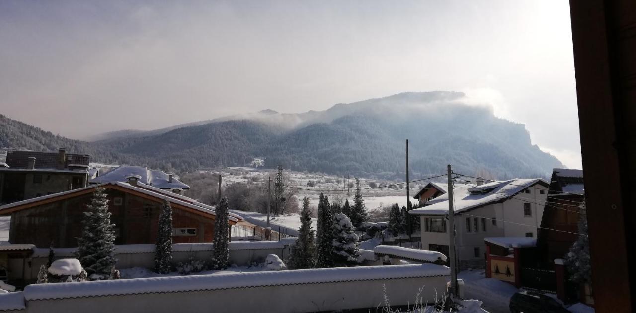 Boutique Hotel The White Pine Samokov Exterior photo